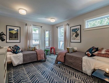 Hip & Luxurious Garden Retreat for Families, Foodies & Adventurers 5