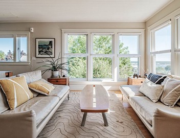 Spectacular Views & Comforts of Home in Portland s Most Desirable Neighborhood 4