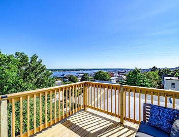 Spectacular Views & Comforts of Home in Portland s Most Desirable Neighborhood 5