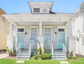 20% OFF Monthly | 10% OFF Weekly- Private 2BR in Uptown by Hosteeva 5