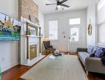 20% OFF Monthly | 10% OFF Weekly-Private 2BR in Uptown by Hosteeva 4