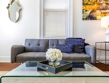 20% OFF Monthly | 10% OFF Weekly-Private 2BR in Uptown by Hosteeva 2