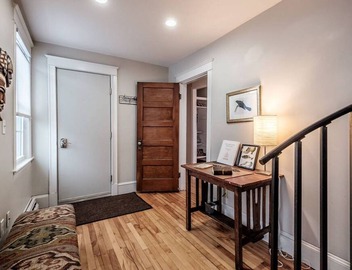 Panoramic Water, Island & City Views w/Private Roof Deck 2