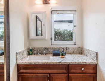 Designer Furnished, Renovated, & Centrally Located Spanish Bungalow! 5