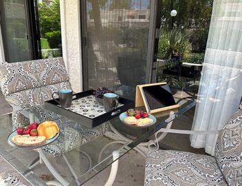 Ground Floor : Garage : Big Patio : 2 Desks : Heated Pool : Hypoallergenic Dogs 5