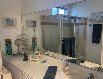 2 blocks 2 Beach Beautiful Condo with Pool 5