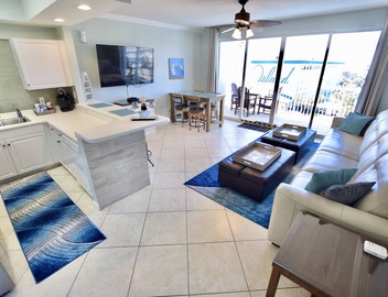 Destin West Gulfside #605 ~Free Beach Service! Amazing View! Lazy River & Pools! 3