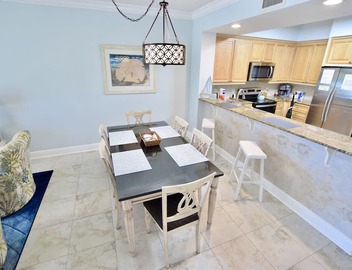 Azure Resort #209 ~Direct Beachfront! ~Free Beach Service! ~Wonderful Resort! 5