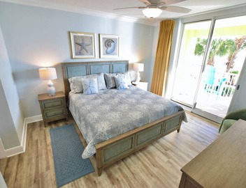 Azure Resort #209 ~Direct Beachfront! ~Free Beach Service! ~Wonderful Resort! 3