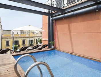 Near La Catedral del Mar - 3 rooms for 8 people with pool 2
