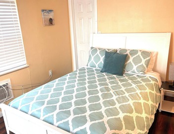 Casa California-Spacious - 3 Bdr/Backyard Firepit/Playground/Gaslamp/Zoo/Beach 5
