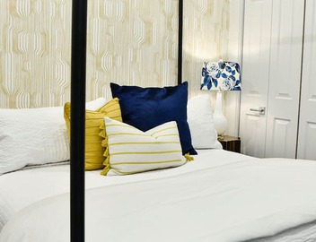 Vibrant Downtown New Orleans Escape: Prime CBD Location + Walk Everywhere 5