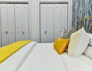 Vibrant Downtown New Orleans Escape: Prime CBD Location + Walk Everywhere 4