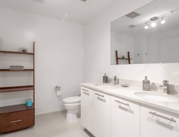 Miami Midtown Luxury Apartment with Parking 3