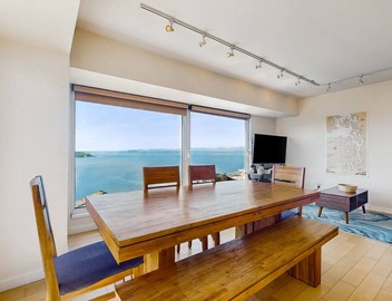 Luxury suite with fitness center, features shared pool and hot tub 4