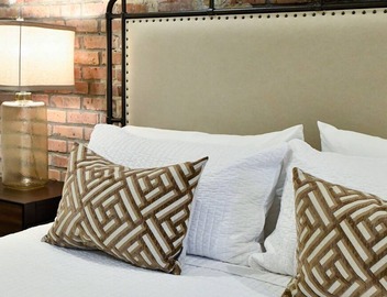 Luxury Hideaway: The Comforts of Home in New Orleans’ CBD 5