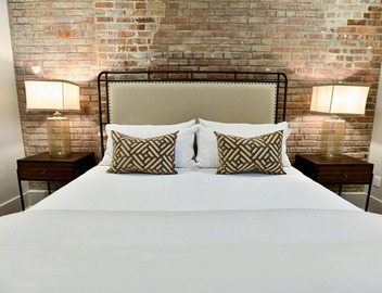 Luxury Hideaway: The Comforts of Home in New Orleans’ CBD 3
