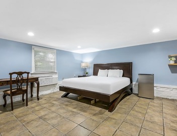 Canal Express Rooms 2