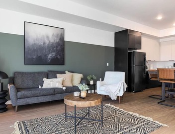 Light-Filled Artsy Stay in Little Tokyo, Walk to best Sushi Bars and Metro 5