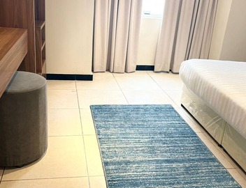 Comfortable hotel in beautiful Jeddah with refreshing AC 4