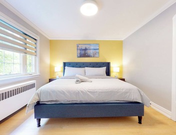 Stylish 4 Bedroom Home in AAA Location Near Avenue Road and Hwy 401 4