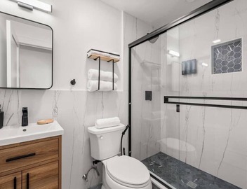 Luxury 1BR: Sleek Kitchen + City Charm | Suite 2 2