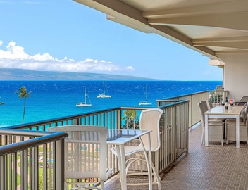 8th Floor 2BR Corner Suite with Oceanview Balcony 3