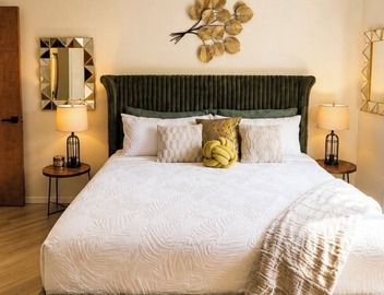 Cozy 2-bedroom condo in majestic Sedona with AC and Pickleball, Pool, & Hot Tub 3
