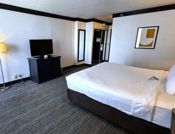 International Suite | Vegas Casino Stay 2