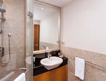 2 Bed Serviced Modern Oriental SkyVilla 5