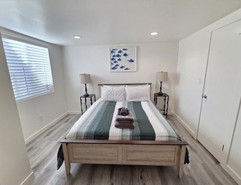 Modern Venice 2 Bedroom 4
