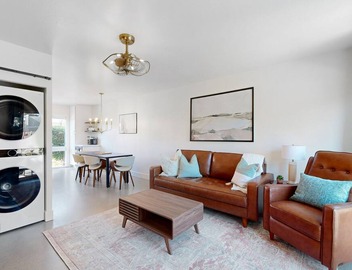 Fully remodeled condo near Fashion Square with pool, fireplace, patio, streaming 4