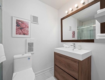 Downtown Suite Near Little Italy & MAJOR INTERNATIONAL SPORTING EVENT 2026 3