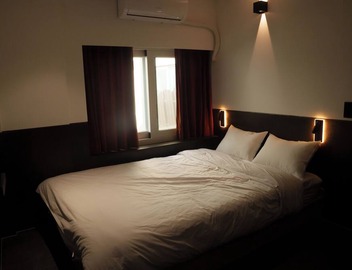 Quiet Private Home for 10 | Newly Renovated Near Myeongdong Center 2