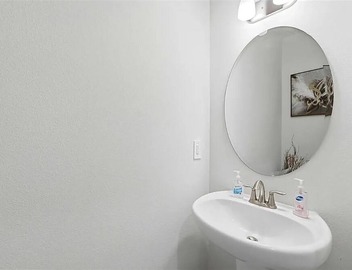 Gorgeous Kissimmee Townhouse Near Theme Parks! 5