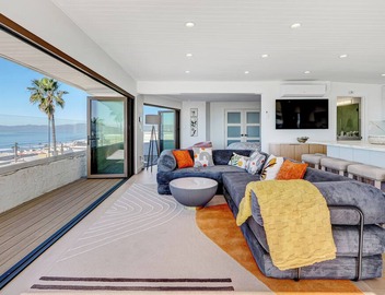 CasaBella- Stunning Manhattan Beach Penthouse steps from the sand 5