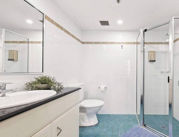 MetaWiseBnB Luxury North-Facing 2BR Near Beach 5 4