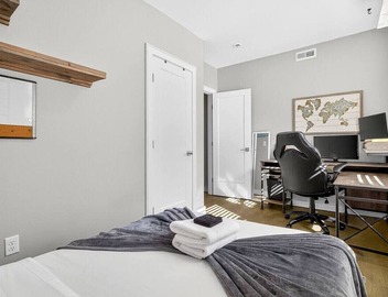 Luxe 3 bd | Boston | Penthouse 4