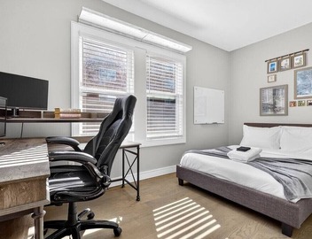 Luxe 3 bd | Boston | Penthouse 4