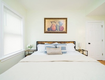 Newly Renovated 4BR Boston Apt w/Kid Friendly - Exclusive MAJOR INTERNATIONAL SPORTING EVENT 2026 Deal 90/2 2