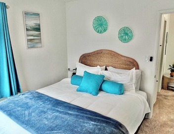 Walk to Beach, Tropical Patio, World Cup, Sleeps 5 4
