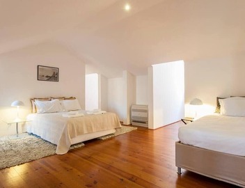 Correiros Duplex Deluxe Apartment 3