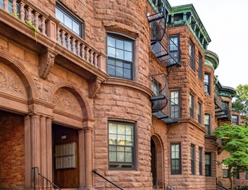 Sleek Studio Apartment in the South End 5