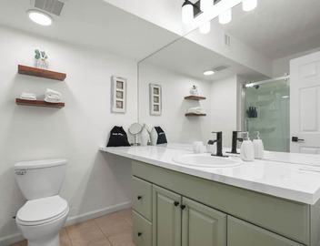 Entire 2BR 2BA condo in Greenwood Village 5