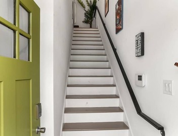 New! Spacious Uptown HangOut - 3 Bed, 3 Bath 5