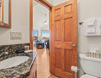 Lakeside Retreat 19A - 2 BR Condo - Mountain and Lake Views 3