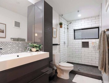 Modern Central Gem w/Patio | Steps to All! 2