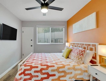 Spacious 3-bedroom condo in delightful View Park-Windsor Hills with great views 4