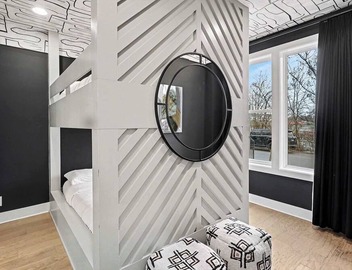 Rooftop Rendezvous - Sleeps 12, Rooftop Near DT 2