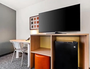 2 Stylish Rooms Designed for Relaxation Near Northwest TX Hospitals + Attraction 2